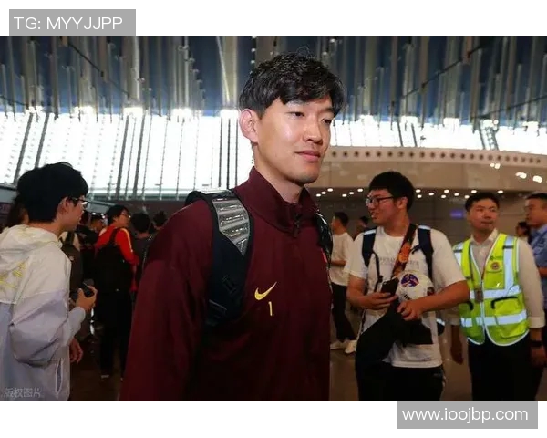 颜骏凌神勇表现零封对手助力球队赢得关键胜利展现顶级门将风范